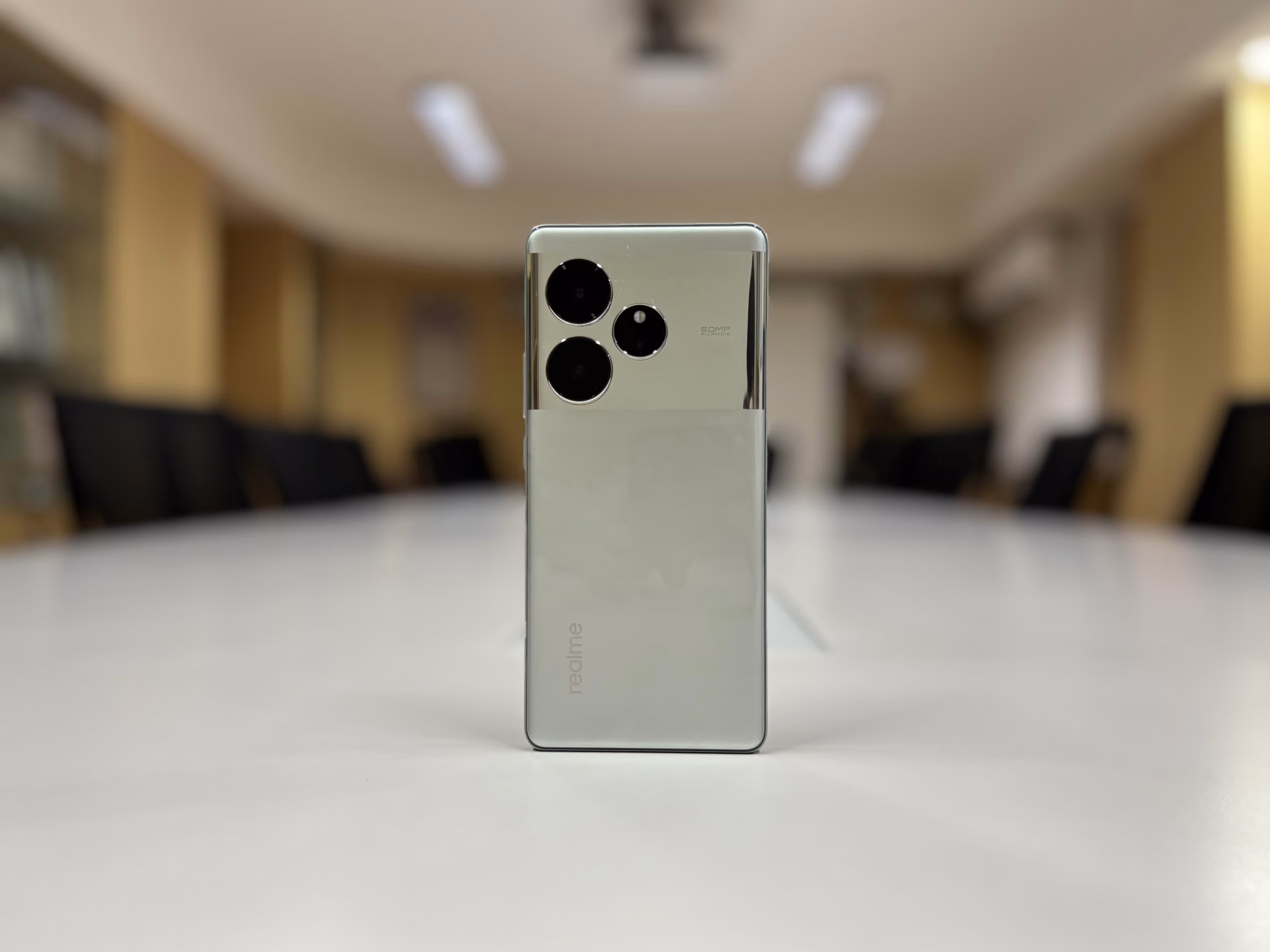 Realme GT 6