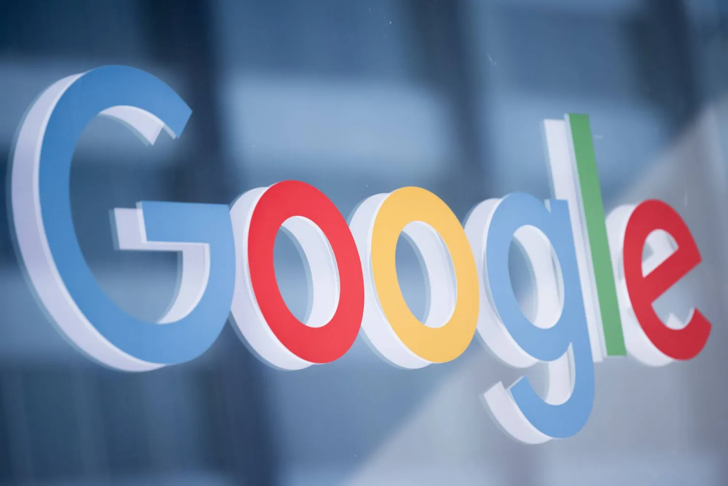 جوجل تطلق شرائح جديدة لتوصيل خدمات الإنترنت عبر الضوء