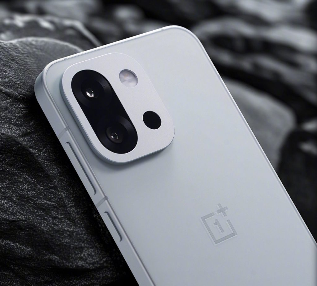 هاتف OnePlus 13s يتحدى