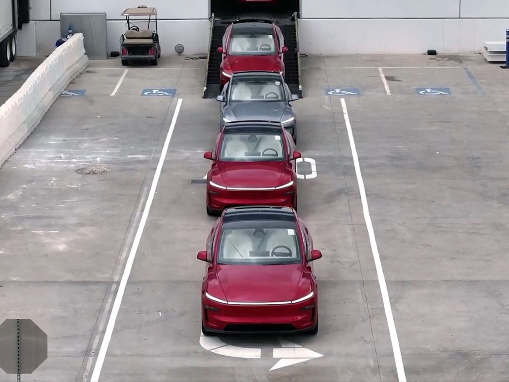 تسجل Tesla Model Y
