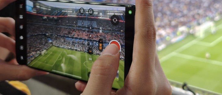 Oppo تعرض إمكانيات الذكاء