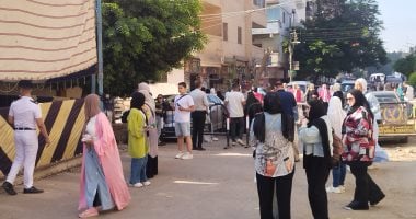 وزارة التعليم تحقق فى