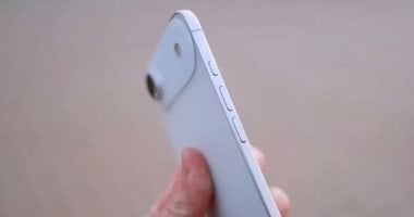 iPhone 17 Air يظهر