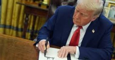 ترامب: المصريون والقطريون سيقدمون